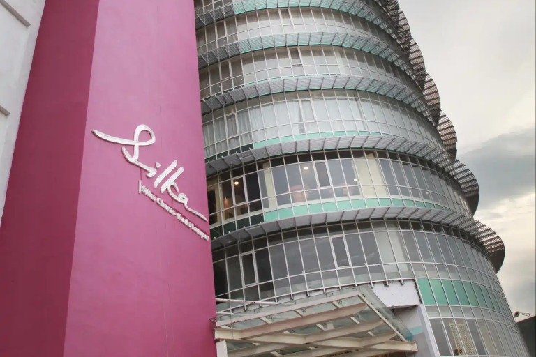 Daytime facade of Silka Cheras Hotel, Kuala Lumpur