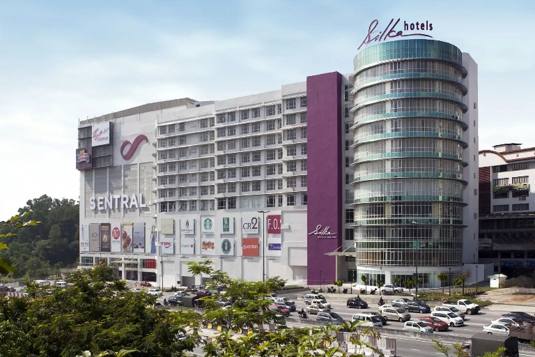 Daytime facade of Silka Cheras Hotel, Kuala Lumpur